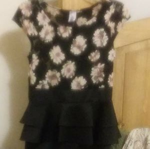 Peplum floral top, black bottom too cute!